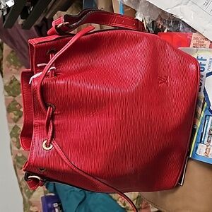 Red LOUIS VUITTON,EPI BUCKET BAG 13X10,SHOULDER BAG